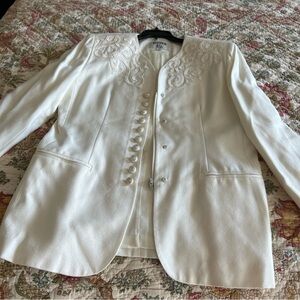 Vintage Kasper Elegant off White Embroidered Women's skirt suit Sz 12P